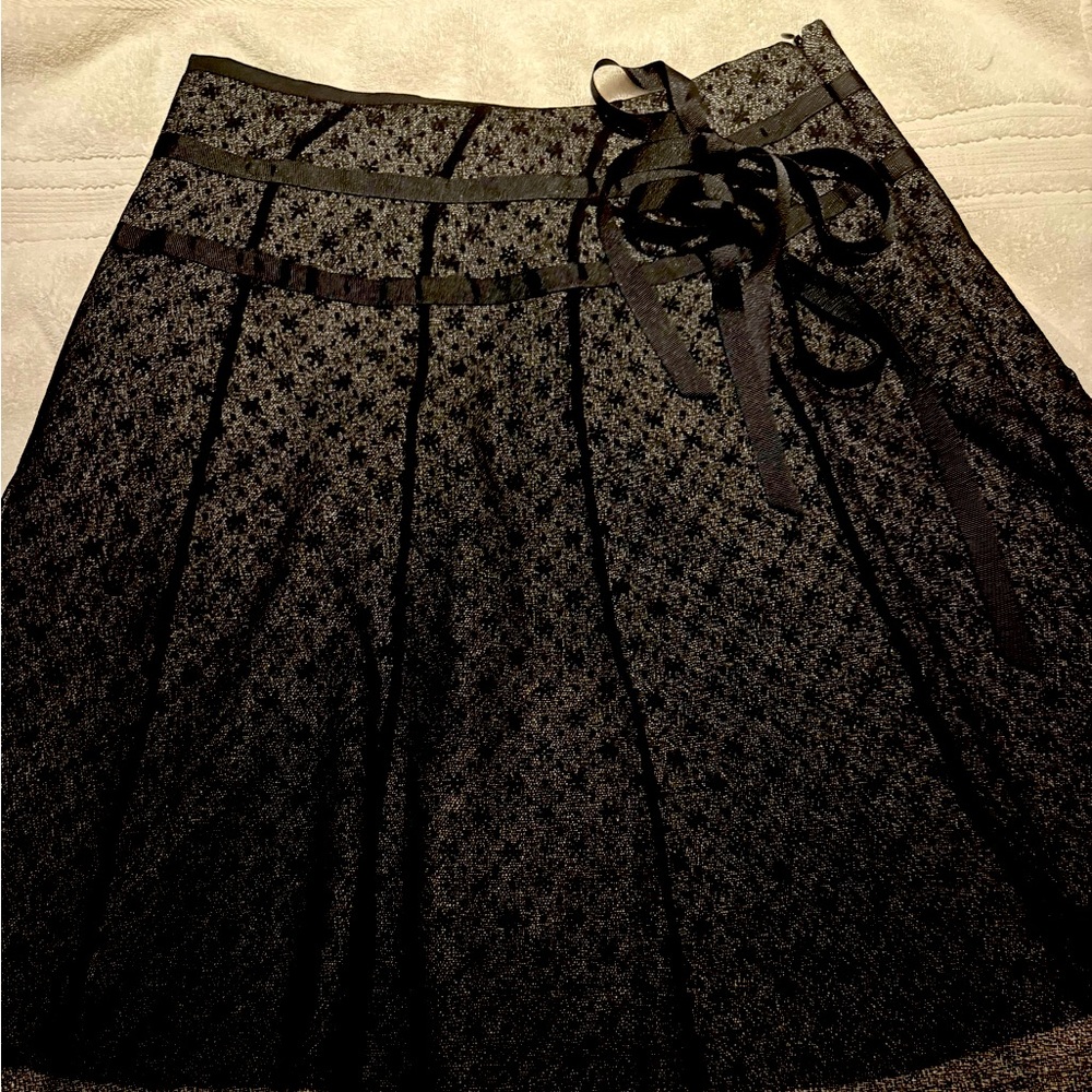 grey/black party skirt w delicate  black tulle pattern overlay